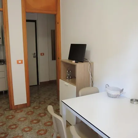 Sunny Flat With Terrace - Beahost Appartement *